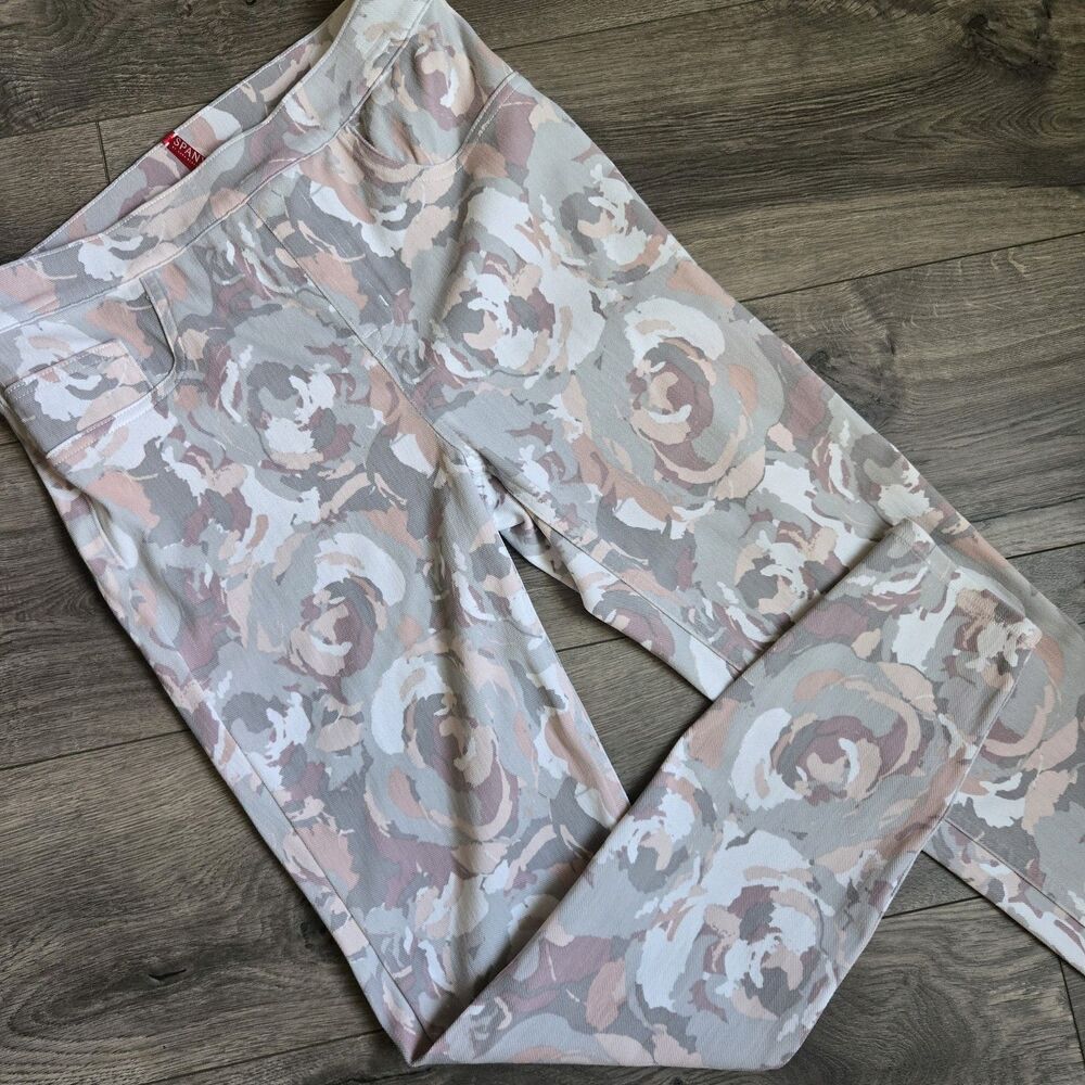 SPANX Jean-ish Ankle Leggings Med Floral Camo Gray Pink Pull On Shaping 20018R